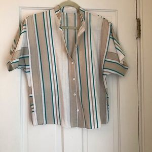 STRIPED BUTTON UP